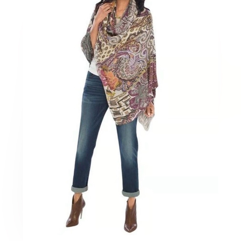 Chico’s Medallion Floral Paisley Poncho Lightweight Knit size L/XL - Picture 4 of 14